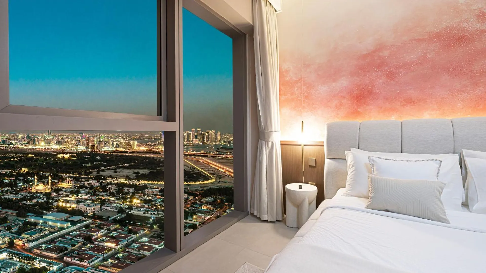 Downtown Chic 2 Bedroom Apartment I Dubai Mall Access I Views Of Burj Khalifa From Pool I Free Parking, Gym, Pool & Wi-Fi I By Meerak